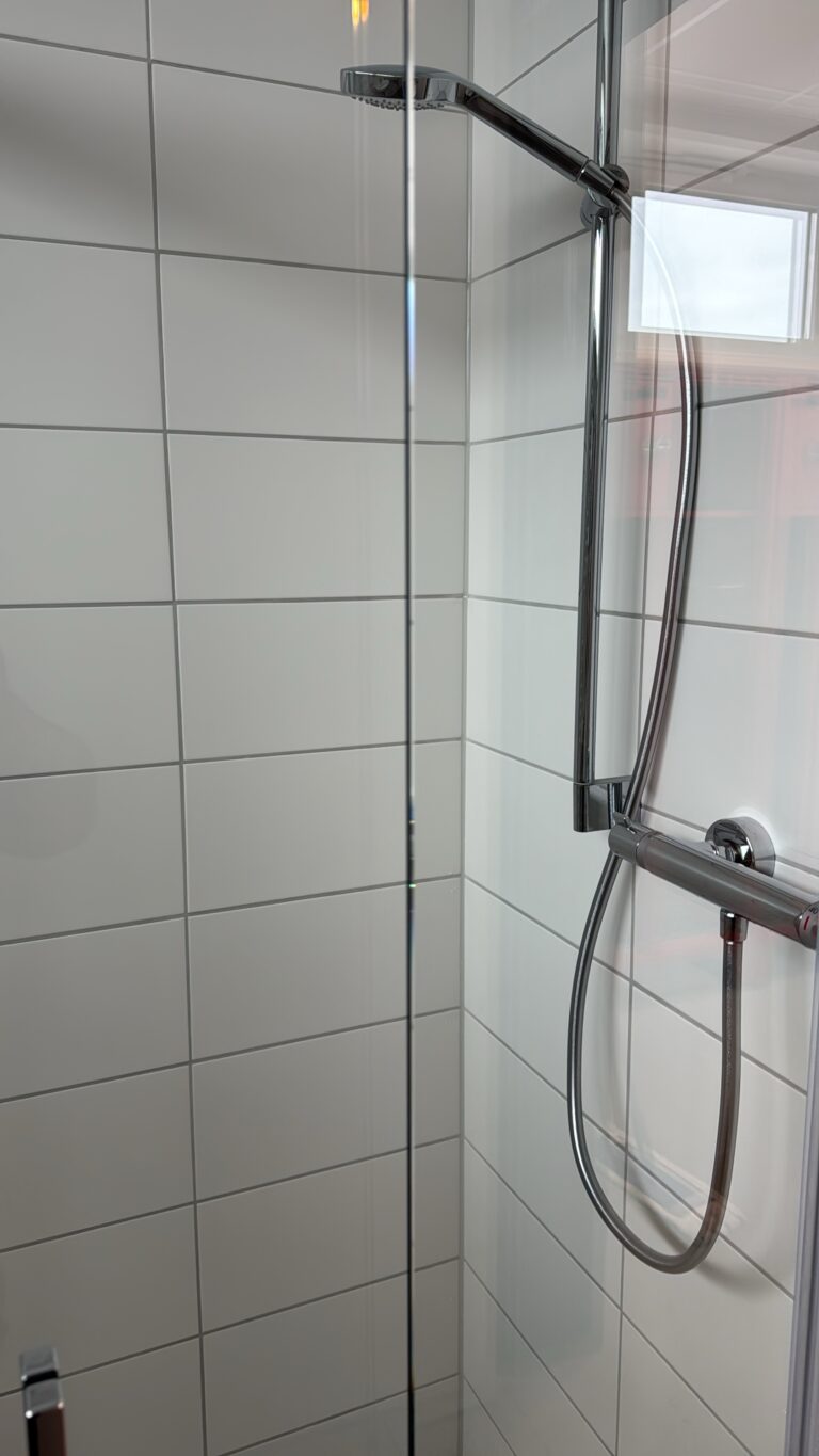 Duschbereich mit Glasflächen